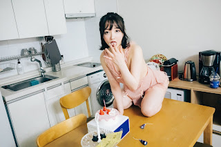 [Loozy] Son Ye-Eun (손예은) – Happy Birthday (+S.Ver)