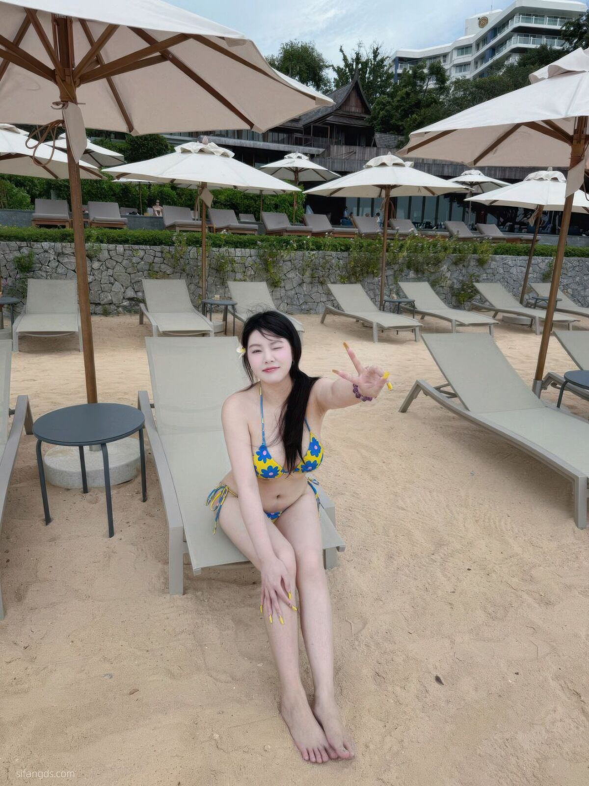 Sha Le Mei Xiao Cang Lao Shi 莎乐美小苍老师 – 网红外围 最新私密群门槛福利 Part05 (61P)