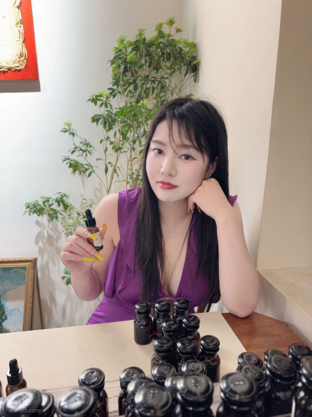 Sha Le Mei Xiao Cang Lao Shi 莎乐美小苍老师 – 网红外围 最新私密群门槛福利 Part05 (61P)