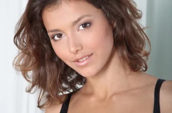 Divina A – Working Late (124 Photos)