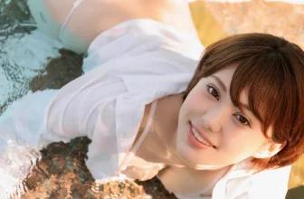 [山本ゆう] 優質身材讓粉絲都瘋狂愛上 火辣到極致 (33 Photos)