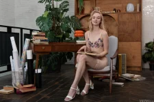 Elfiolla – 辦公室陰謀（114p）