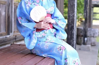 [阿久津真央] 身材姣好逆天….. 側乳線條全露出 (33 Photos)