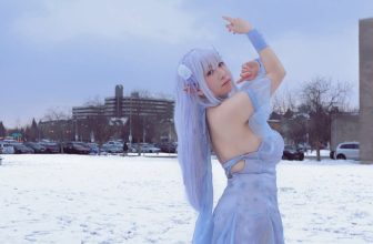 Bilibiliscosplay – Emilia Crystal Dress Ver