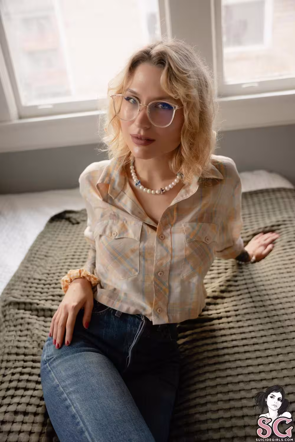 （（Suicide Girls）7月26日，2025年 – 爆炸案 – 蝴蝶（44p）