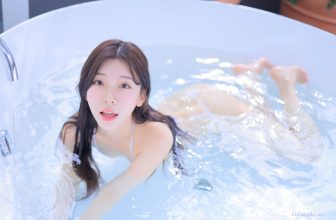 Leeesovely 쏘블리, Photobook ‘VIP September’ Set.01