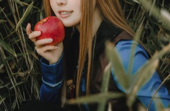 Coser@Ely_eee ElyEE子 – Soft Glow 狼與暖陽 (53P – 1V)