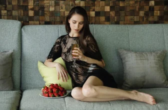 Leona Mia Deroa (88 Photos)