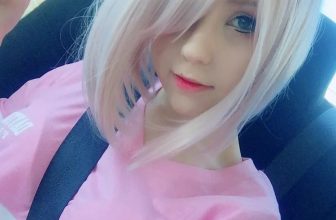 Megumi Koneko – Mashu selfies