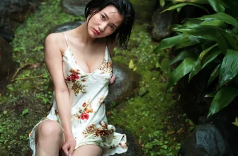 [出口亜梨沙] 雪白飽滿極品身材 誘惑力爆發 (22 Photos)