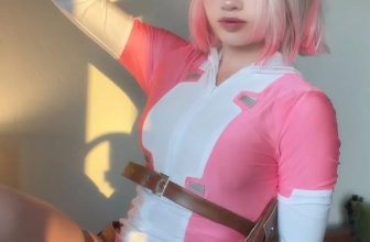 Rockruff – Gwenpool