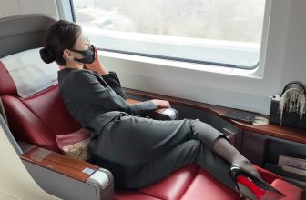 Cosplay Dearie 动铁艳女