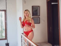 禮來貝拉（Lilly Bella） – 嬉戲紅色（111p）