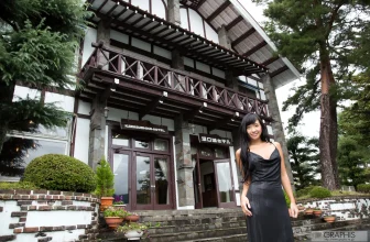 [小倉奈々] 巨無霸身材惹火誘惑 電力十足 (35 Photos)