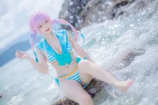 Takanashi Hanari – Aqua