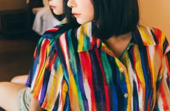 動漫博主蠢沫沫凝視主題性感花色襯衫配牛仔短褲露黑色蕾絲內衣秀曼妙身姿誘惑寫真57P