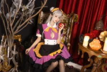 羽生三未 萬聖黑絲女僕