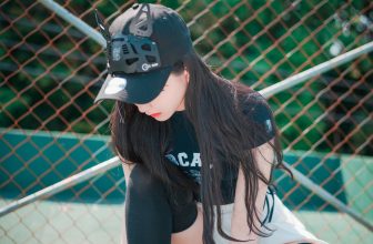 Jeong Jenny 정제니, DJAWA ‘Classic Athletic Girl in Navy Blue’ Set.02