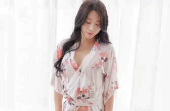 [Mymin ] 犯規「S曲線」完美展現性感酥腰 (24 Photos)