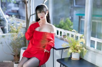 Chihiro – Yor Sweater