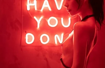 [網路收集]福利姬-yunij98 妮是老虎真可人(20P)