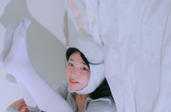 Yeon Woo 연우, Photobook ‘Terrace’ Set.03