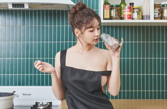 [K.D.L ] 氣質外型加上白嫩膚質特別誘人 (45 Photos)