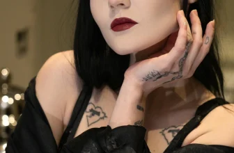 （（Suicide Girls）6月4日，2025年-Raziel -Solarium（42p）