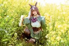 Coser小姐姐星之遲遲里見光鑽夢想的回應主題油菜花地性感連衣長裙配黑絲襪迷人寫真48P