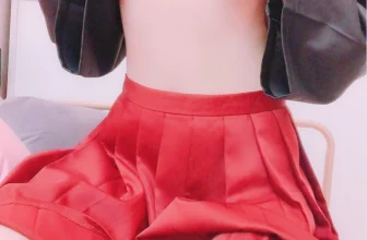 [網路收集系列]福利姬(草莓味的軟糖呀《 JK制服 》大尺度VIP 福利帖[45P]