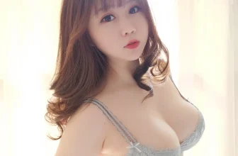 蜜桃少女是依酱呀 – 蕾丝内衣2.0[61MB-25photos]