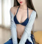 Coser美女布丁大法牛仔褲學姐主題私房性感牛仔內衣配開檔肉絲秀翹臀美腿撩人誘惑寫真42P