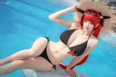 凛子酱 – 火奴鲁鲁[24MB-16photos]