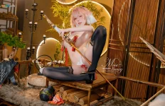 Yiko湿润兔 25.06月作品 炽羽策阵星 长离[584MB-110photos]