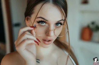 （（Suicide Girls）2025年5月28日 – 凱蒂·米利根（Katy Milligan） – 我的驚人外觀（59p）