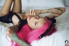 [Suicide Girls] – 2021-09-19 Kitty Drawing SG Logo – Iamdollhead