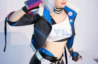 Caticornplay – Silver wolf