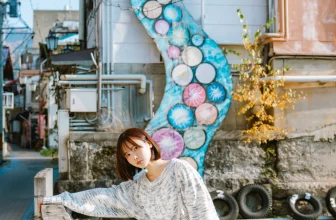 [けんけん] 可愛櫻花妹白嫩肌膚加上苗條曲線 根本極品 (32 Photos)