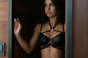 （（Suicide Girls）2025年6月14日 – Jeangreybianca – 光的迴聲（41p）