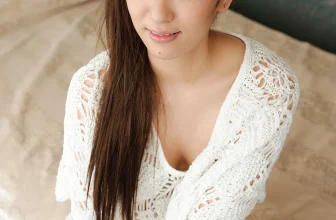 [春日由衣] 火辣身材飽滿誘惑 滿滿的呼吸急促感 (35 Photos)