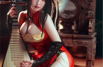 [網路收集系列]福利姬 半半子《 大鳳旗袍 》VIP福利帖[41P]