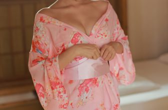 Eunji Pyo 표은지, Photobook Eunji Pyoapple Set.03