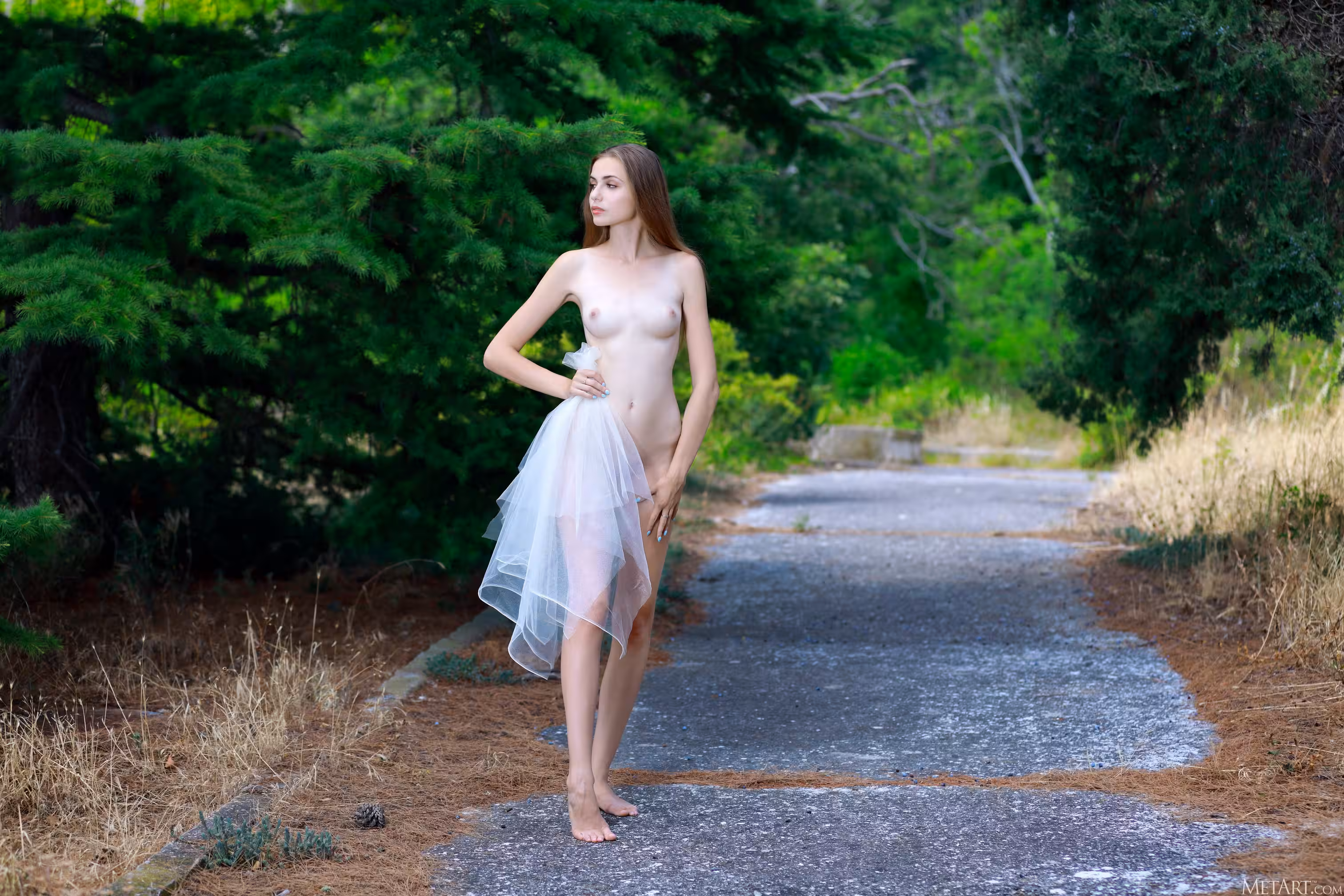 Elle Tan – 瓷器發光（113p）