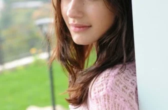 Skinny and Shy Beauty(89 Photos)