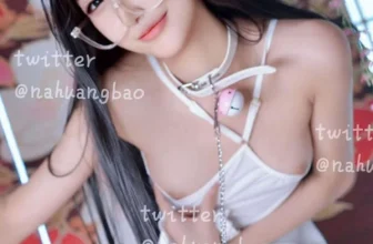 推特美女 吶黃包 私拍 (31P)