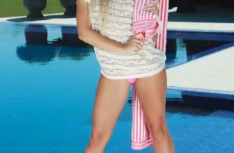 TRACY LINDSAY (48 Photos)