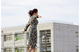 [冨安れおな] 惹火身材不科學 養眼畫面沒有極限 (33 Photos)