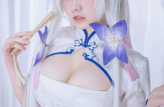 Cosplay 阿半今天很开心 光辉四散
