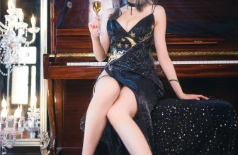 [網路收集系列]福利姬周嘰是可愛兔兔《 一周年禮服 》VIP福利帖[27P]