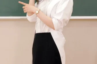 野野浦暖流 HOW TO SEX 保健室老師用身體教性 絕對清教(12P)